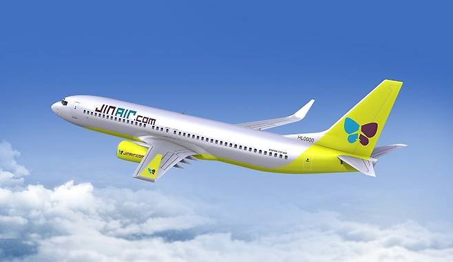 진에어가 지난해 3년 만에 영업손실을 기록했다. / 진에어