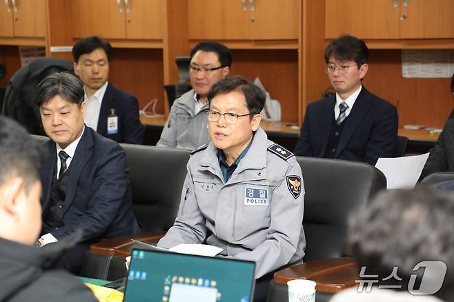 김철문 전북경찰청장이 20일 기자실에서 열린 기자간담회에서 올해 주요 시책에 대해 말하고 있다.(전북경찰청 제공. 재판매 및 DB 금지)