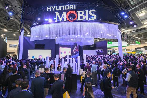 Hyundai Mobis booth is crowded with visitors at the CES 2025 in Las Vegas in January. [HYUNDAI MOBIS]