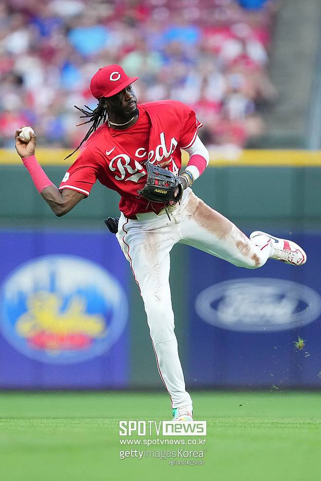 신시내티 레즈의 장기 계약 제안을 거절한 엘리 데 라 크루즈.