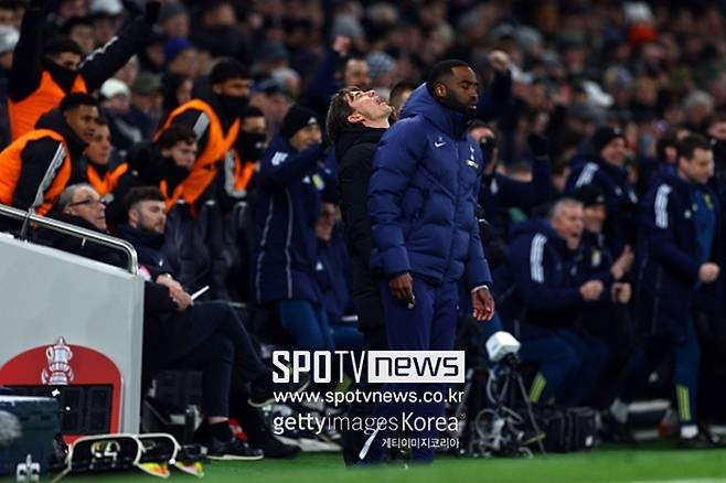 ▲ 토트넘 수뇌부는 그동안 프랭크 감독에게 마지막 시간을 부여한다. 이제 프랭크 감독의 운명은 다가오는 21일 보루시아 도르트문트(독일)와의 UEFA 챔피언스리그(UCL) 경기에 달려 있을 가능성이 크다.