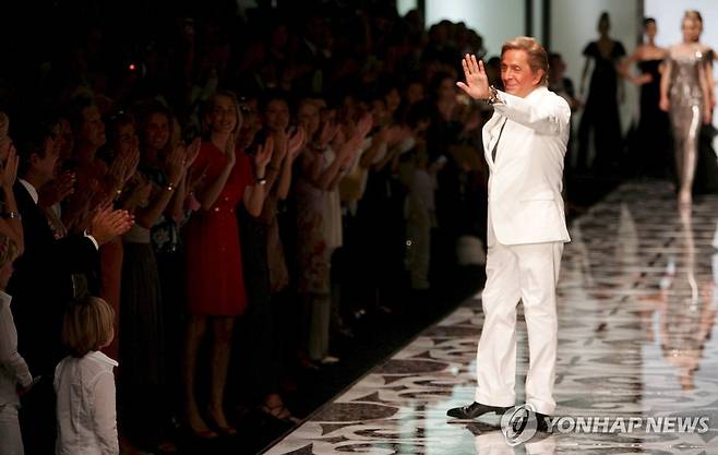 이탈리아 패션 디자이너 발렌티노 별세 [EPA 연합뉴스 자료사진. 재배포 및 DB 금지]