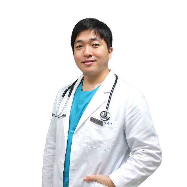 김훈혁 원장|출처: 차외과의원