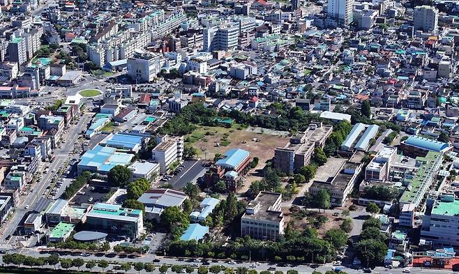 ‘한국폴리텍대학 밀양캠퍼스’가 들어설 옛 밀양대 부지. 밀양시 제공