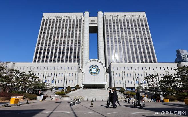 22일 전체 판사회의가 열릴 서울 서초구 중앙지방법원·고등법원 청사/사진=머니투데이 DB