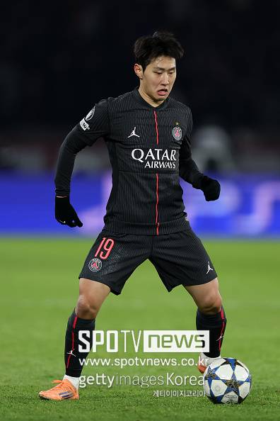 ▲ 아틀레티코는 이강인을 향해 단순한 관심을 넘어 "무슨 일이 있어도 무조건 데려오겠다"는 구단의 명확한 의지가 확인되면서 이번 겨울 이적 시장 최고의 태풍의 눈으로 급부상했다.