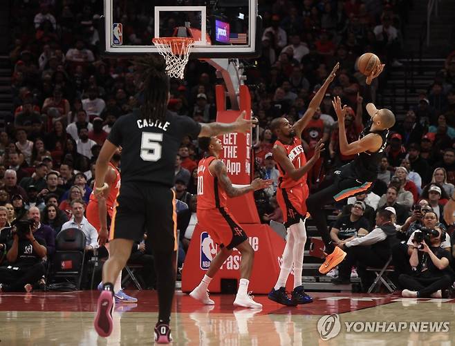 휴스턴과 샌안토니오의 경기 모습 [Thomas Shea-Imagn Images/로이터=연합뉴스]