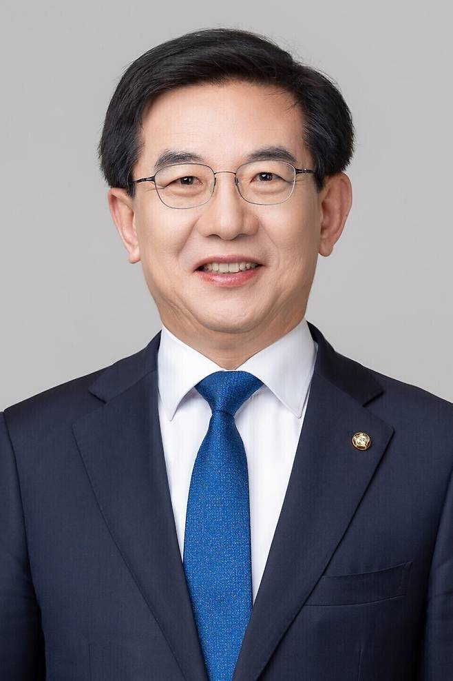▲정일영 국회의원은 두쫀쿠 열풍에 곤련 수입 식품의 가격 인상에 따른 문제 등을 지적했다. /인천일보DB
