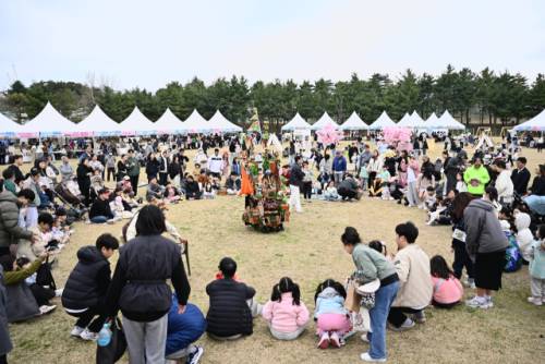 ◇지난해 4월 영랑호 벚꽃축제 현장.