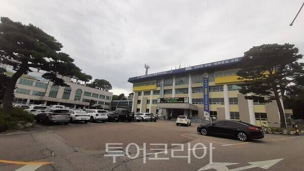 고성군청 전경&nbsp;Ⓒ 투어코리아