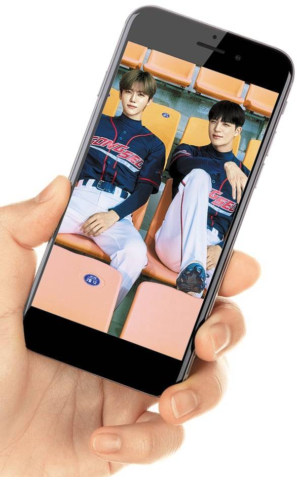 아이돌 그룹 NCT 멤버 제노·재민(왼쪽)이 주연을 맡은 스포츠 성장 드라마 ‘와인드업’. 고교 야구 유망주와 매니저를 자처한 친구의 우정을 그렸다./킷츠