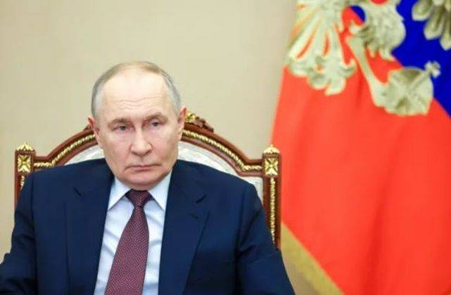 블라디미르 푸틴 러시아 대통령이 21일(현지시간) 모스크바 크렘린궁에서 화상 회의를 주재하고 있다. ⓒ EPA/연합뉴스