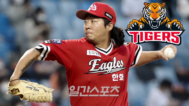 국내 프로야구 KBO리그 KIA 타이거즈로 이적한 김범수(30)가 원소속팀 팬들에게 마지막 인사를 건넸다. [사진 일간스포츠 김민규 기자]