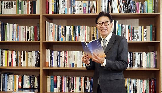 박형준 부산시장은 이재명 정부의 해수부 이전과 북극항로 개척에 대해 초당적으로 협력할 방침을 천명했다. 송봉근 객원기자