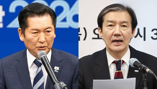 22일 정청래 더불어민주당 대표가 서울 여의도 국회에서 긴급 기자회견을 열고 조국혁신당에게 합당을 제안하고 있다(왼쪽). 같은날 조국 조국혁신당 대표가 전북 전주시 조국혁신당 전북도당에서 열린 '전북 현장 최고위원회'에서 모두발언을 하고 있다. 뉴스1