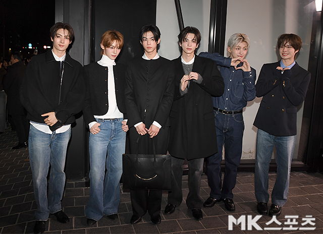 사랑의열매 사회복지공동모금회(회장 김병준)는 그룹 TWS(투어스)의 팬덤 ‘42(사이)’ 내 자발적 응원 모임인 ‘스밍하는42’가 TWS의 데뷔 2주년을 기념해 420만 원을 기부했다고 22일 밝혔다. / 사진 = 천정환 기자