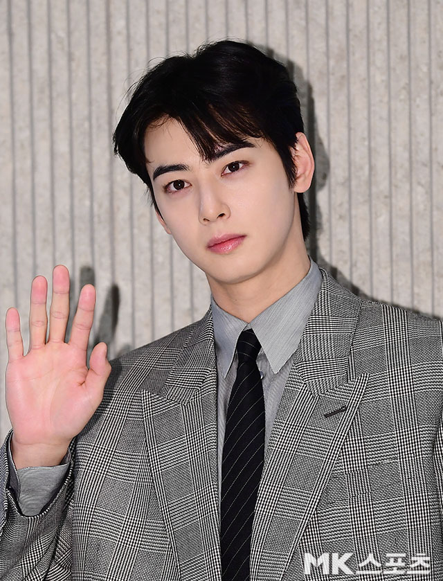 그룹 아스트로 멤버 겸 배우 차은우(본명 이동민)가 군복무 중 고액 탈세 의혹에 휘말렸다. / 사진 = 김영구 기자