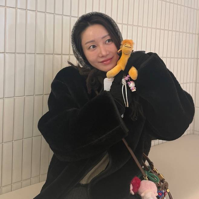 '황신혜의 같이 삽시다'에서 이혼 속사정을 밝힌 한그루가 SNS에 심경글을 남겼다. /사진=인스타그램 갈무리