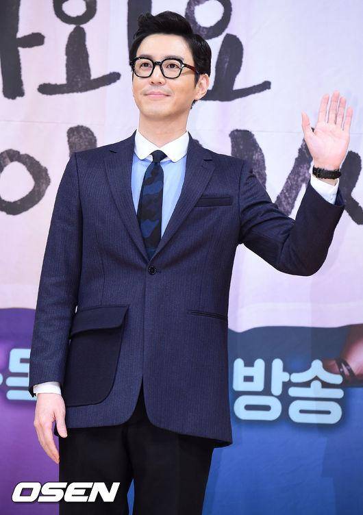 최원영, 고윤정 상사된다..박해영 신작 '모자무싸' 캐스팅 [단독]