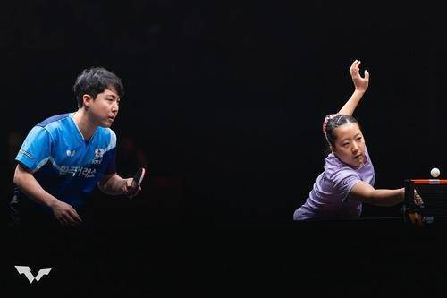 작년 WTT 파이널스 홍콩 혼합복식에 임종훈(왼쪽)과 나선 신유빈  [WTT 인스타그램 캡처. 재판매 및 DB 금지]