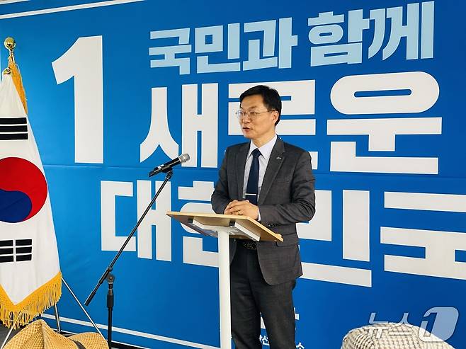 김중남 더불어민주당 강원 강릉시지역위원장.(지역위 제공, 재판매 및 DB 금지)