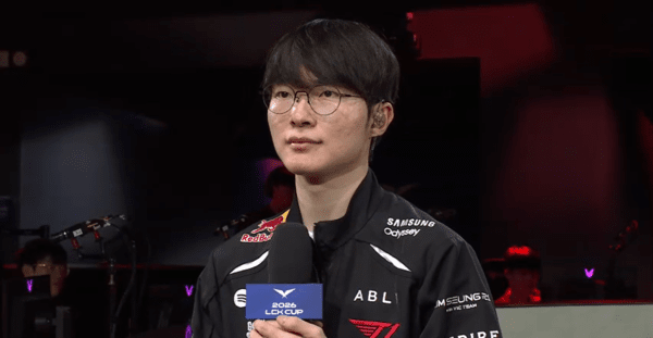 23일 종로 치지직 롤파크에서 2026 LCK컵 그룹배틀 2주 차 경기가 열렸다. T1이 2:0으로 승리를 가져갔다.(T1 페이커 이상혁선수 인터뷰). / 사진=네이버 치지직 라이브 영상 캡처)