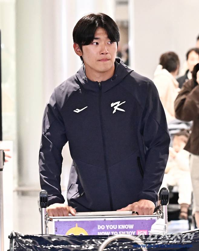 20일 오후 야구국가대표팀 선수들이 인천공항 제1터미널을 통해 귀국했다. 입국장을 나서고 있는 김도영. 인천공항=송정헌 기자songs@sportschosun.com/2026.01.20/