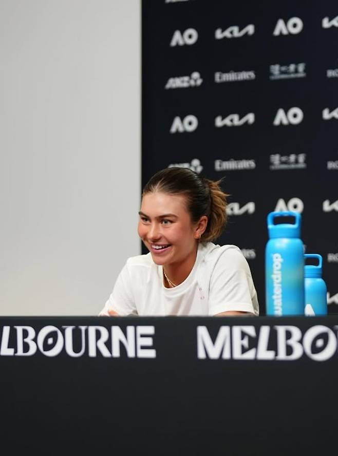 조코비치의 조언이 큰 도움이 되었다고 말하는 요비치