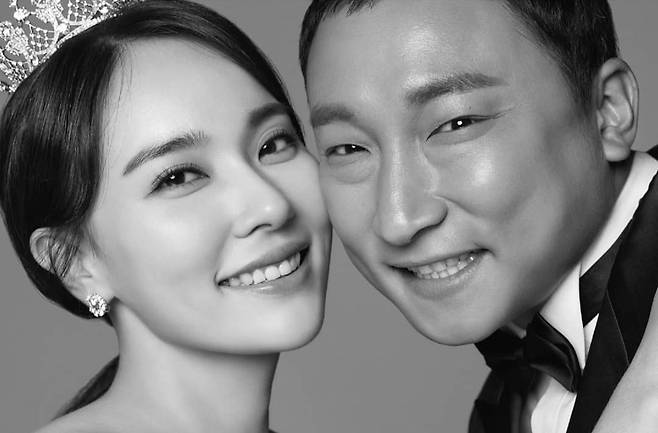 양현민·최참사랑 부부가 결혼 7년 만에 딸을 품에 안았다. /사진=인스타그램 갈무리