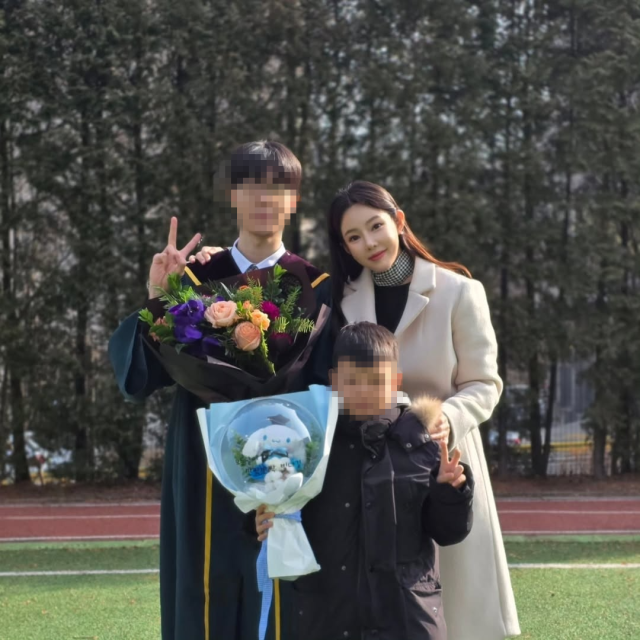 지연수가 1년 만에 SNS 활동을 재개했다. / 지연수 SNS