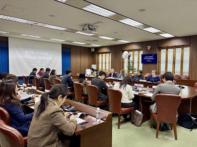 [서울=뉴시스] 한-유엔마약범죄사무소(UNODC) 전략대화 개최. (사진=외교부 제공) 2026.01.23 *재판매 및 DB 금지