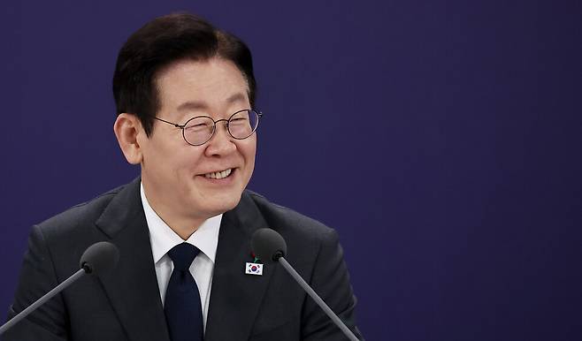 이재명 대통령이 2025년 12월5일 충남 천안시 한국기술교육대학교에서 열린 '충남의 마음을 듣다' 타운홀미팅에서 발언하고 있다. ⓒ연합뉴스