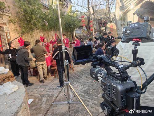 중국 허난성 위안차오춘에서는 매년 30편 이상의 숏폼 드라마가 촬영되고 있다. [사진=웨이보]
