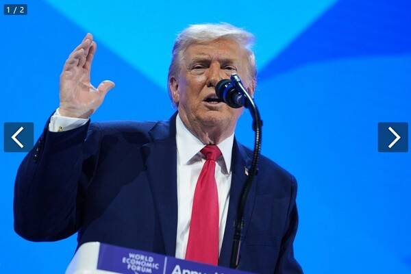 1월 21일 다보스 포럼에서 연설하는 도널드 트럼프 미국대통령.&nbsp; 아사히신문 1월 21일