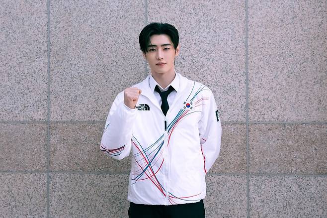 ‘피겨 국대 상비군’ 엔하이픈 성훈, 밀라노 동계올림픽 성화봉송