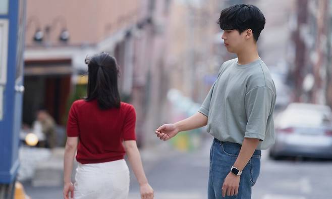 상대방이 언제 약혼자에게 돌아갈지 모른다는 사실은 어떤 안도감을 주고 있을지도 모를 일입니다. 게티이미지뱅크