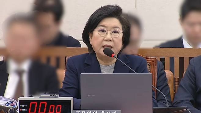 이혜훈 기획예산처 장관 후보자가 국회 인사청문회에서 의원 질의에 답변하고 있다. (SBS 캡처)