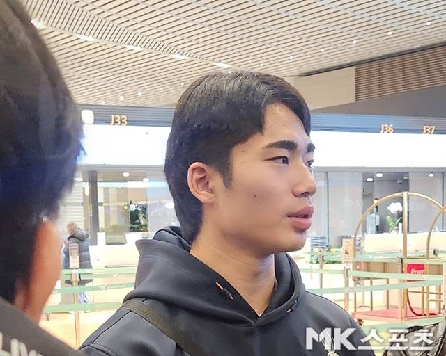 23일 호주 멜버른으로 향한 오재원. 사진(인천국제공항)=이한주 기자