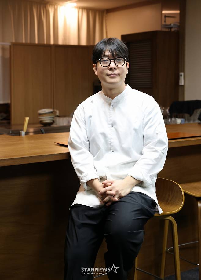 '흑백요리사2' 무쇠팔(박주성 셰프) 인터뷰 /사진=김휘선 기자 hwijpg@