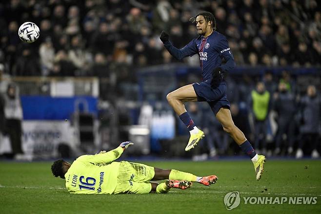 PSG 바르콜라(오른쪽)의 득점 순간. [AFP=연합뉴스]