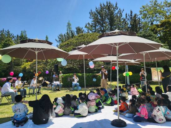 도민의 집 유아 문화예술 프로그램 '아기자기'. 사진=경남문예진흥원