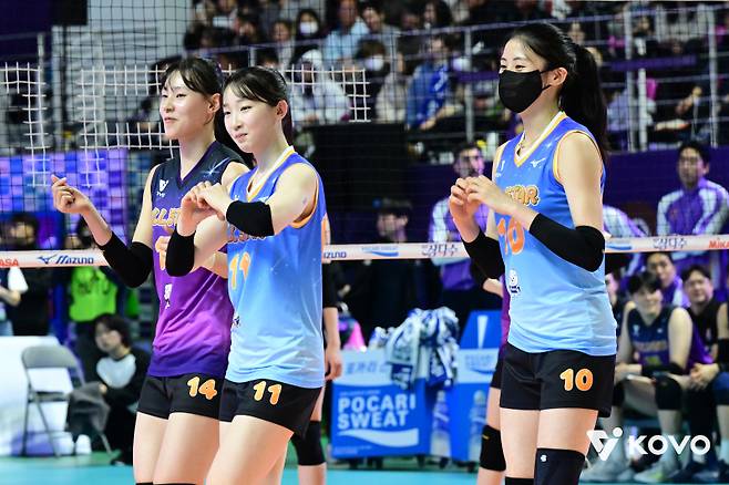 사자보이즈로 변신한 신영석, 감사패 받은 김연경, MVP 김우진·양효진...배구 열기로 뜨거웠던 춘천