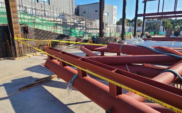 지난해 중문관광단지 공사현장에서 발생한 철제 구조물 추락 사고