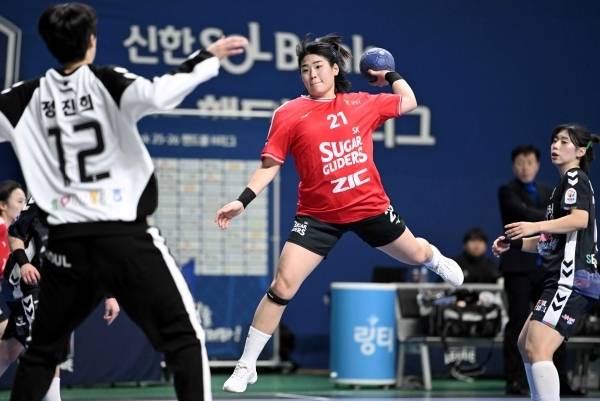 사진 SK슈가글라이더즈 최지혜의 점프슛