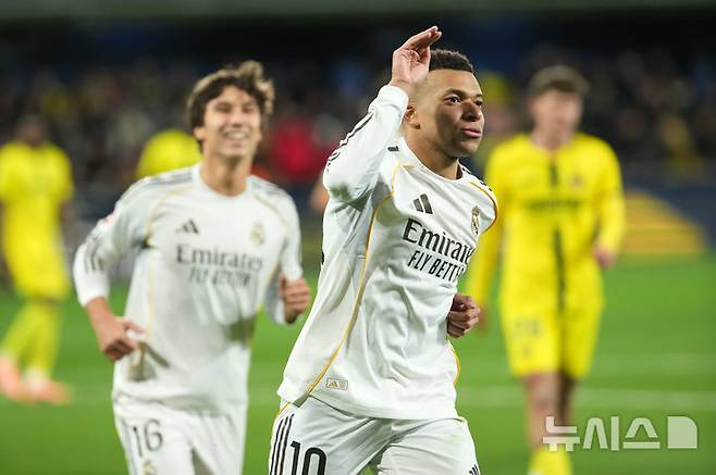 '음바페 멀티골' 레알, 비야레알 꺾고 라리가 선두 도약