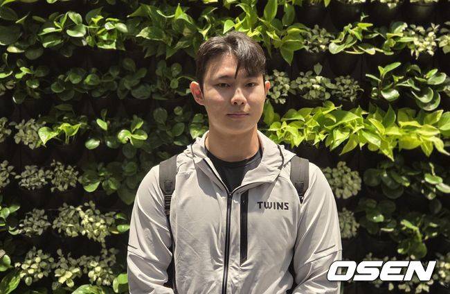 ‘10순위의 대역전’ LG 김영우, 1순위 정현우-2순위 정우주 제치고 최고 연봉 우뚝 서다…“리셋 하고 다시 시작”