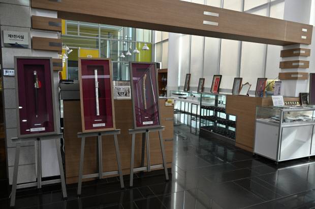 광양장도박물관 전시장.