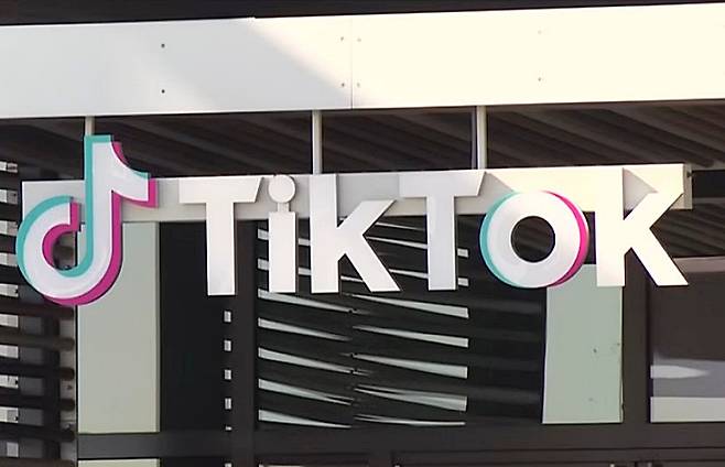 이번 계약으로 틱톡의 미국 사용자 데이터와 대부분의 미국 사업 운영권이 새로운 합작 회사로 이전된다. (이미지=BBC뉴스영상 갈무리)