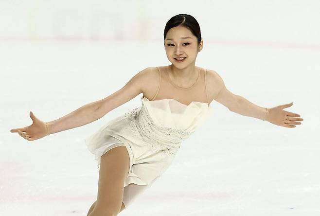 지난 4일 서울 목동아이스링크에서 열린 제80회 전국남녀 피겨스케이팅 종합선수권대회 겸 국가대표 2차 선발전 여자 싱글 프리스케이팅에서 신지아가 연기를 펼치고 있다.(사진=연합뉴스)