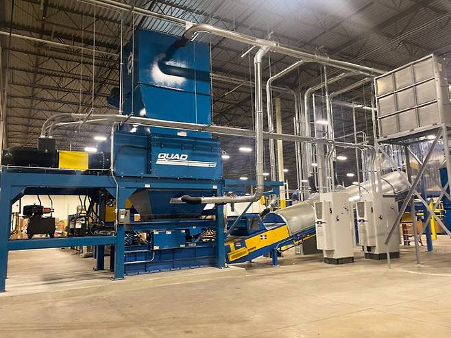 고려아연 미국 자회사 페달포인트의 시카고 사업장에서 운영 중인 전자폐기물 처리 허브.(사진=고려아연 제공)